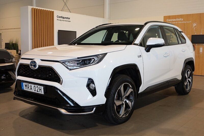 Vit Begagnad 2021 Toyota RAV4 Hybrid Active SUV | 369 900 kr (Marknadspris) - Bild 1/3