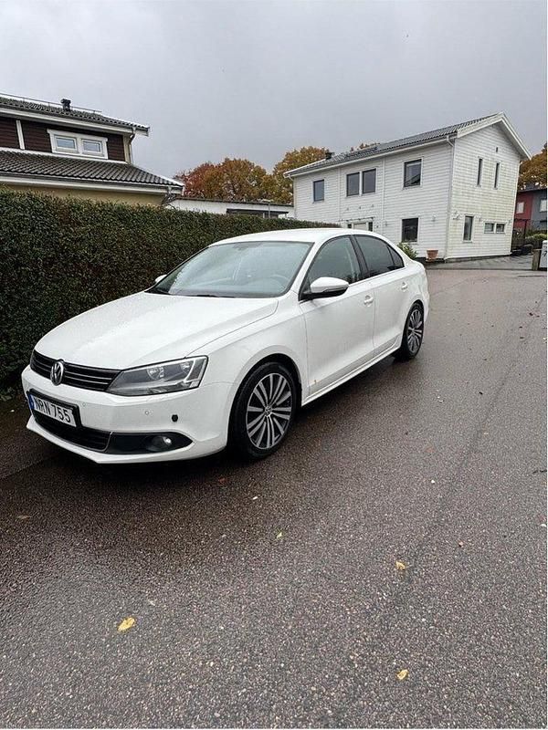 Begagnad 2012 VW Jetta GT Sedan | 75 000 kr (Marknadspris) - Bild 1/4