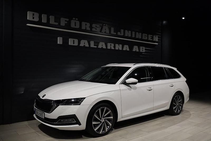 Begagnad Skoda Octavia Style 150 HK (110 kW) 2022 Vit metallic Kombi