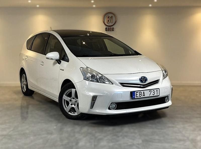 Vit Begagnad 2012 Toyota Prius Kombi | 159 900 kr (Marknadspris) - Bild 1/4