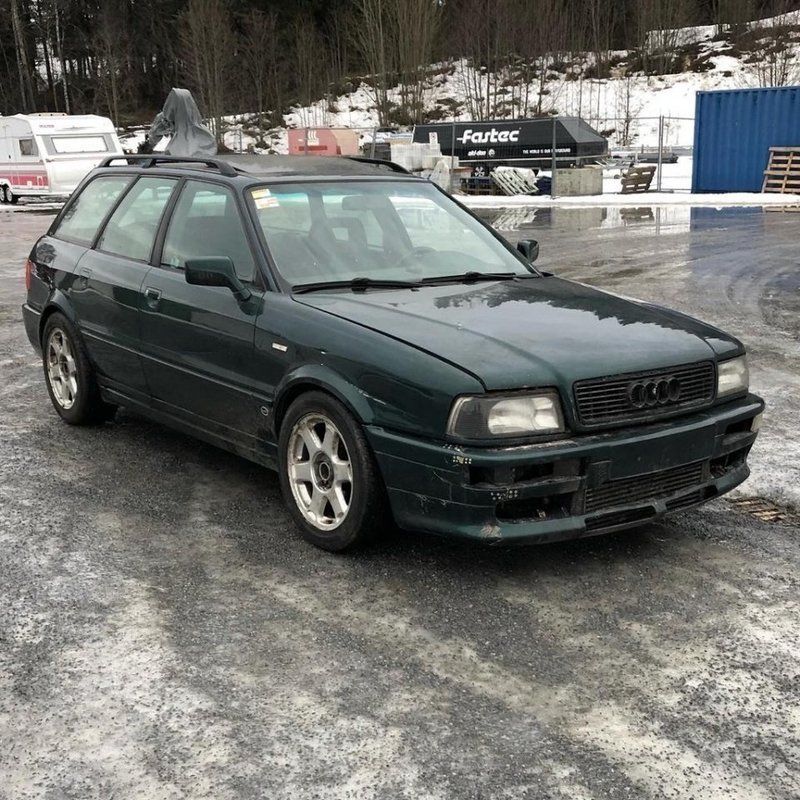 Audi s2 avant