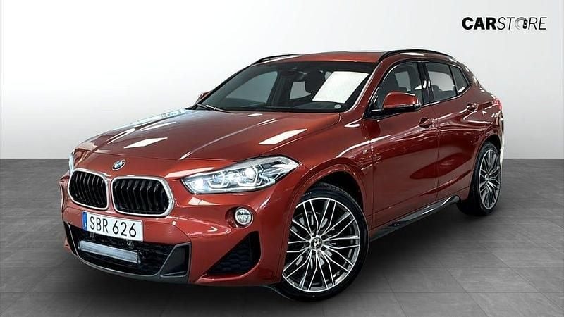Orange Begagnad 2018 BMW X2 M Sport SUV | 269 900 kr (Marknadspris) - Bild 1/4