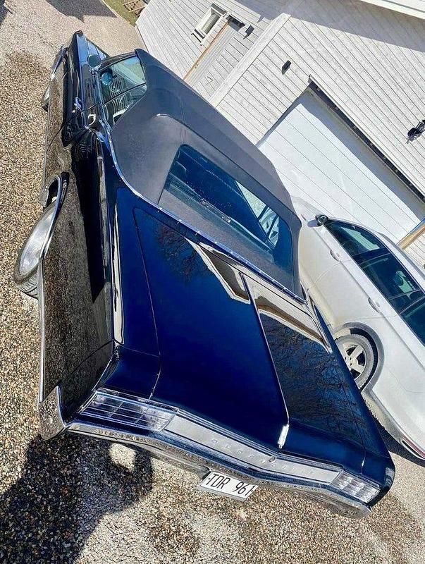 Begagnad Oldsmobile Delta 88 314 HK (230 kW) 1966 Cab