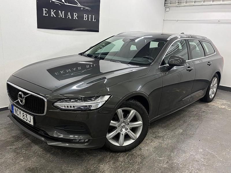 Grå Begagnad 2019 Volvo V90 Momentum Kombi | 209 900 kr (Marknadspris) - Bild 1/4