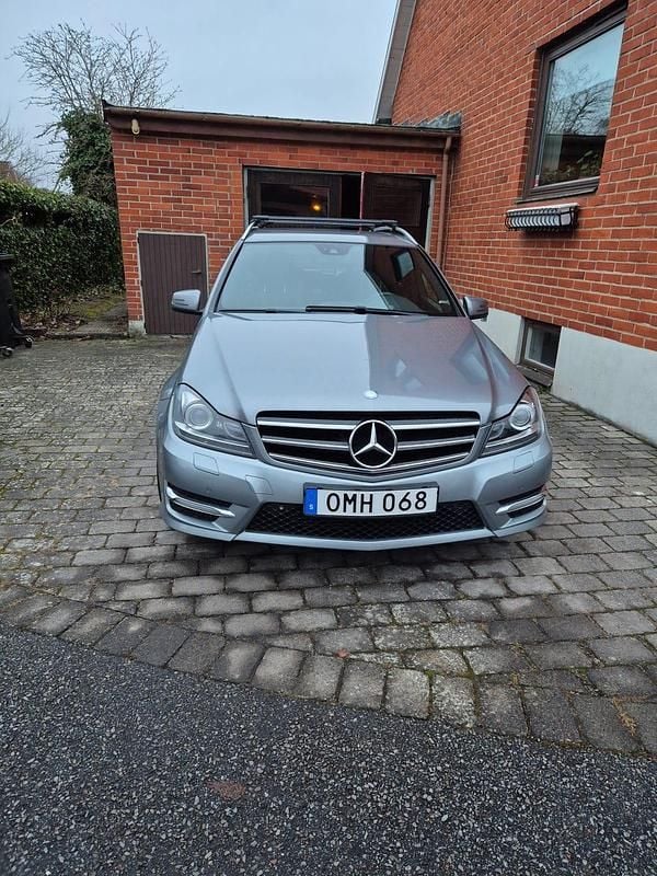 Begagnad Mercedes C220 170 HK (125 kW) 2014