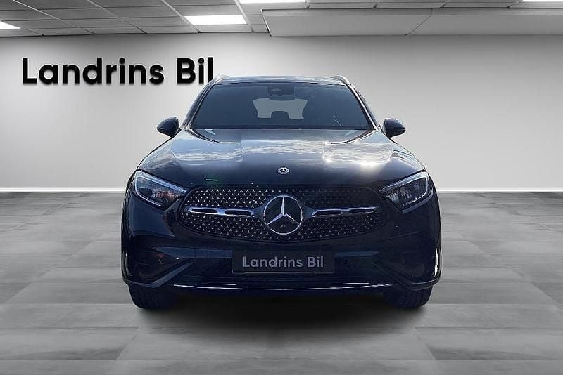 Begagnad Mercedes GLC300e AMG 334 HK (245 kW) 2023 Grå SUV