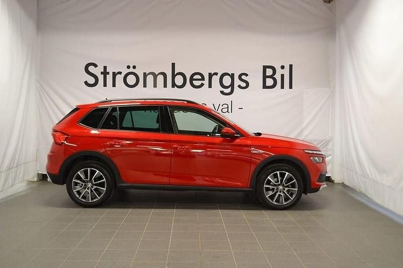 Begagnad Skoda Kamiq ScoutLine 116 HK (85 kW) 2022 Röd SUV