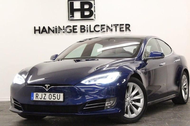 Blå Begagnad 2020 Tesla Model S Long Range AWD Halvkombi | 369 900 kr (Marknadspris) - Bild 1/4