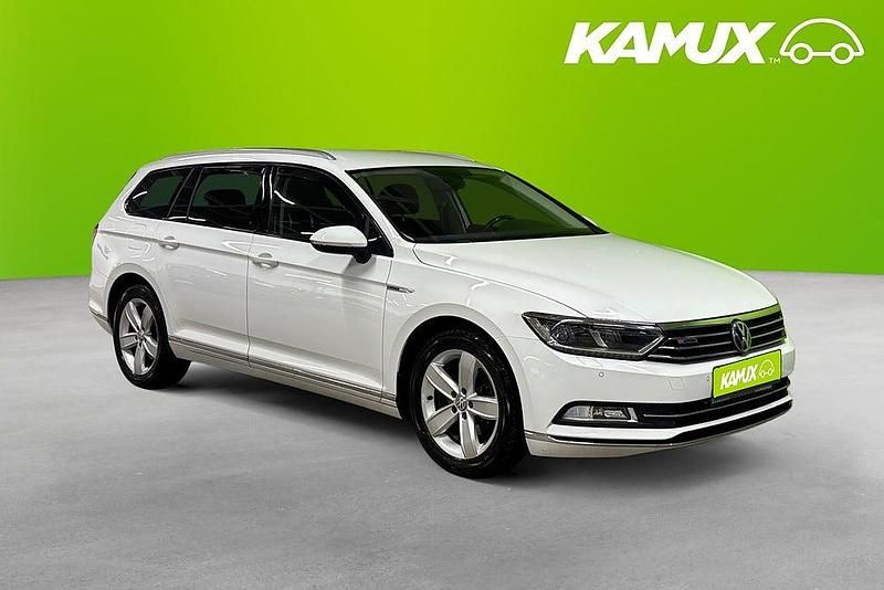 Vit Begagnad 2016 VW Passat Kombi | 154 900 kr (Marknadspris) - Bild 1/4