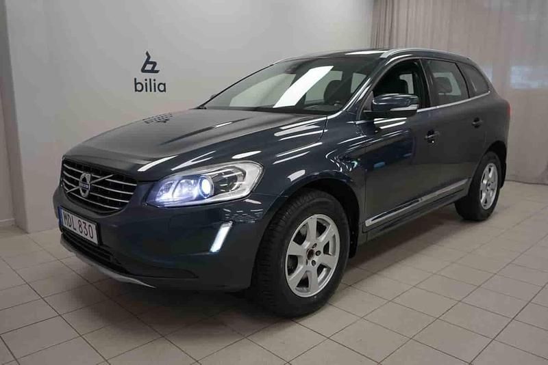 Grå Begagnad 2016 Volvo XC60 SUV | 249 900 kr - Bild 1/1