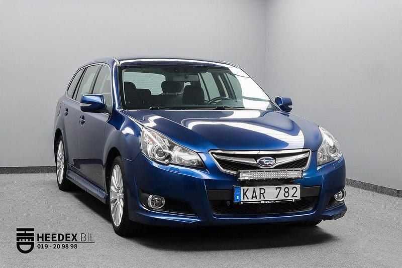 Mörkblå Begagnad 2009 Subaru Legacy Kombi | 74 900 kr (Bra pris) - Bild 1/4