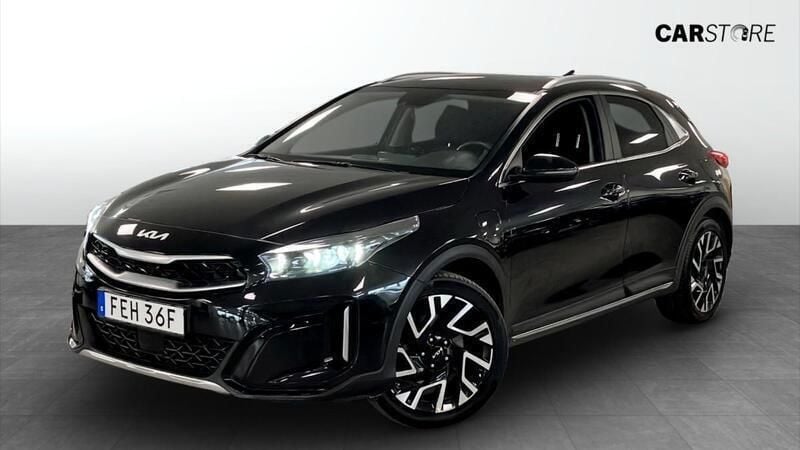 Svart (black) Begagnad 2023 Kia XCeed Advance SUV | 224 900 kr (Superpris) - Bild 1/4