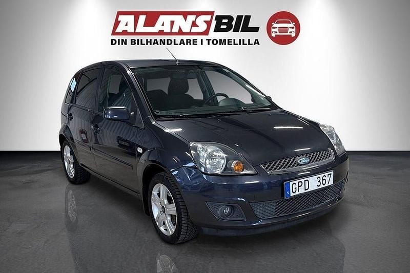 Begagnad Ford Fiesta 80 HK (58 kW) 2007 Grå Halvkombi