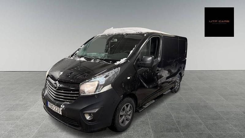 Svart Begagnad 2016 Opel Vivaro Minibuss | 94 500 kr (Marknadspris) - Bild 1/4