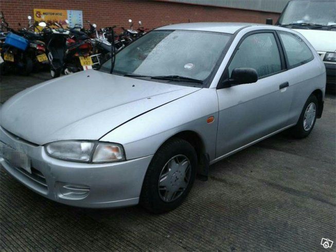 Mitsubishi colt 1998