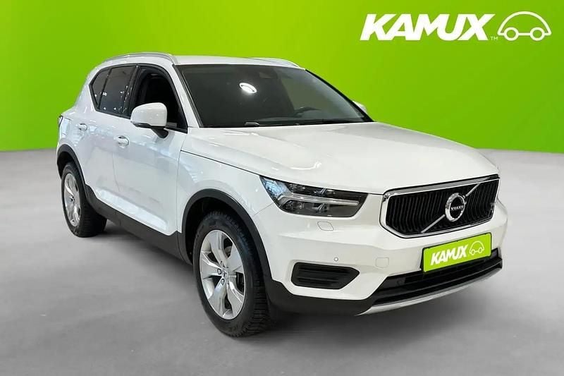 Vit Begagnad 2019 Volvo XC40 Momentum SUV | 278 900 kr (Marknadspris) - Bild 1/4