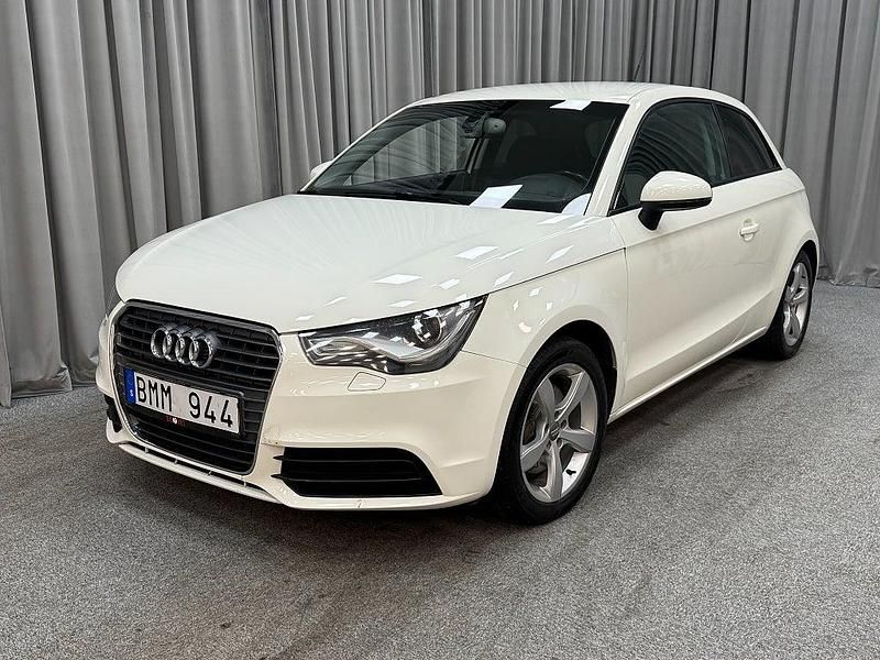 Vit Begagnad 2010 Audi A1 Proline Halvkombi | 69 900 kr (Marknadspris) - Bild 1/4