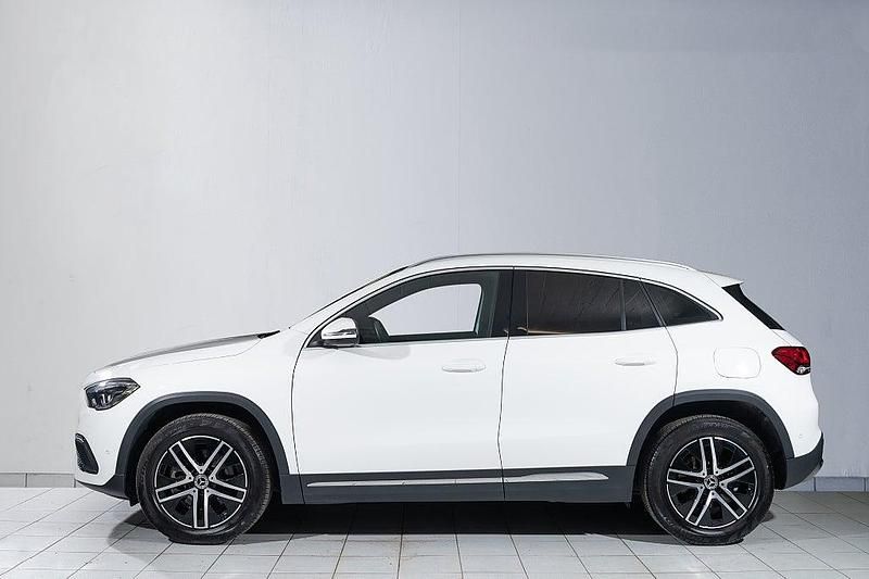 Begagnad Mercedes GLA250 218 HK (160 kW) 2023 Vit SUV