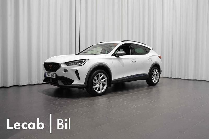 Vit (candy white) Begagnad 2024 Cupra Formentor SUV | 289 500 kr (Marknadspris) - Bild 1/4