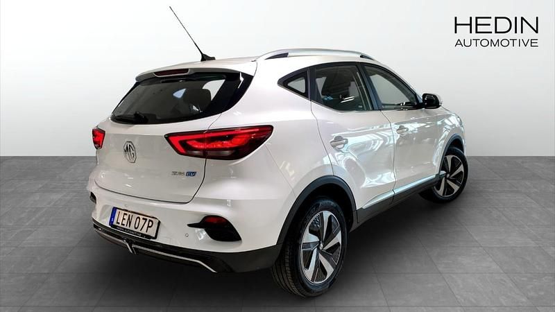 Begagnad MG ZS Comfort 114 kW (156 HK) 2022 Vit Sedan