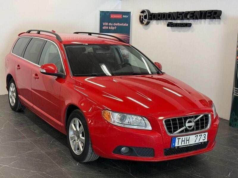 Röd Begagnad 2011 Volvo V70 Momentum Kombi | 89 900 kr (Bra pris) - Bild 1/4