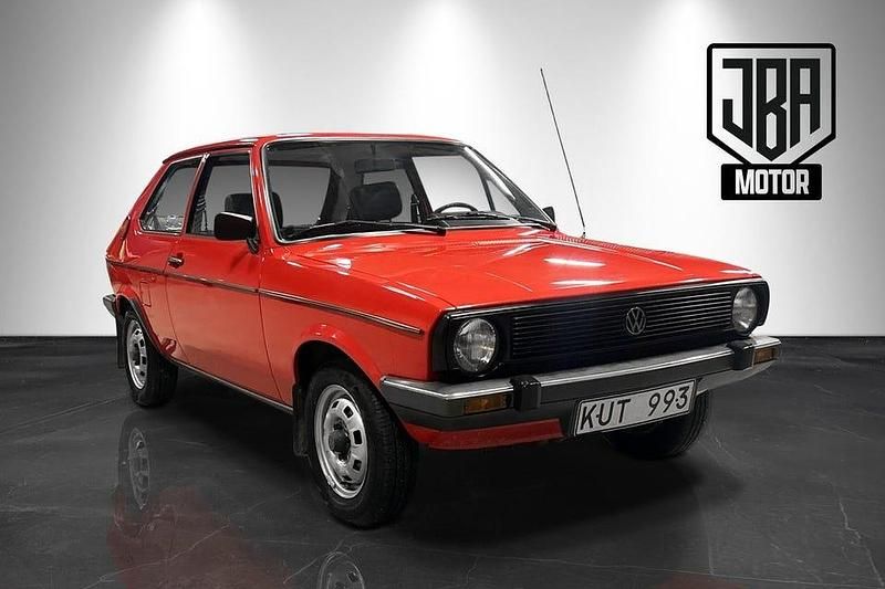Röd Begagnad 1981 VW Polo Halvkombi | 59 900 kr - Bild 1/4