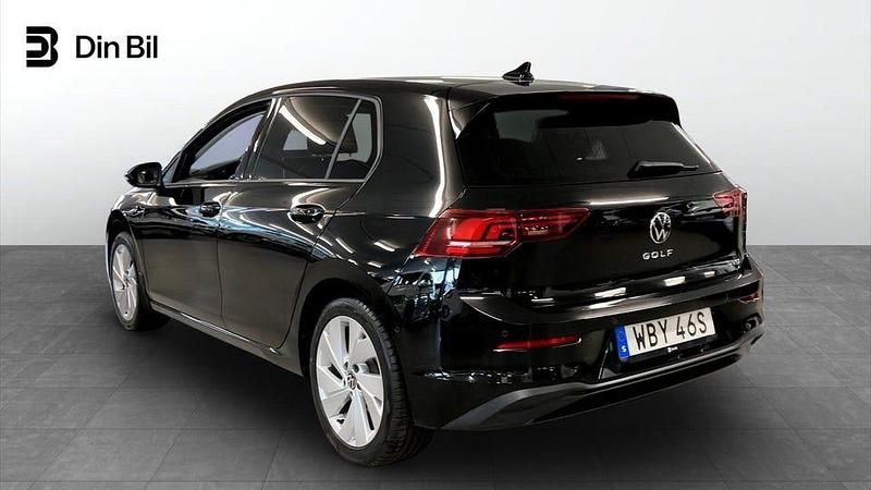 Begagnad VW Golf VIII 150 HK (110 kW) 2025 Svart