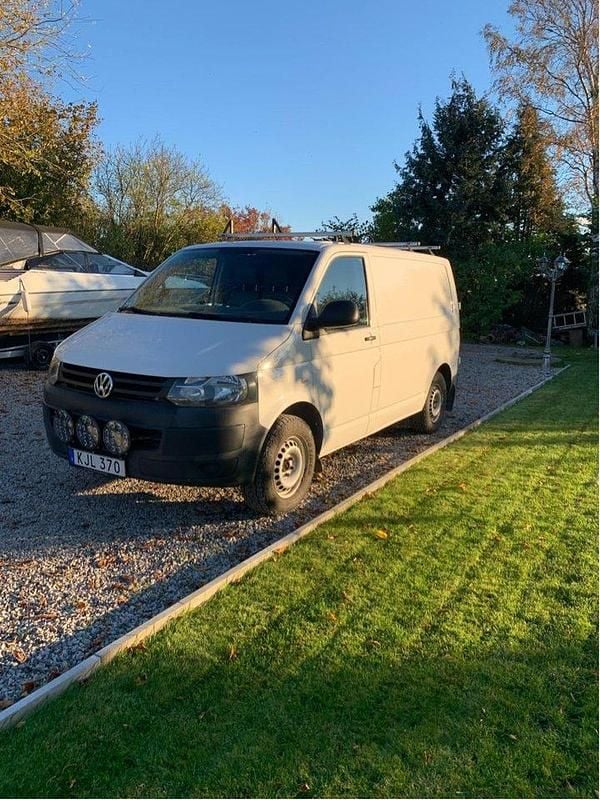 Vit Begagnad 2014 VW T5 Van | 75 000 kr (Bra pris) - Bild 1/2