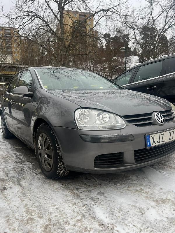 Gray metallic Begagnad 2006 VW Golf IV | 52 000 kr (Dyr) - Bild 1/4