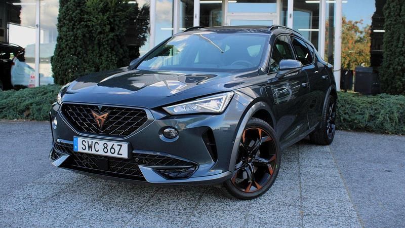 Grå Begagnad 2021 Cupra Formentor VZ SUV | 274 900 kr (Lite dyr) - Bild 1/4