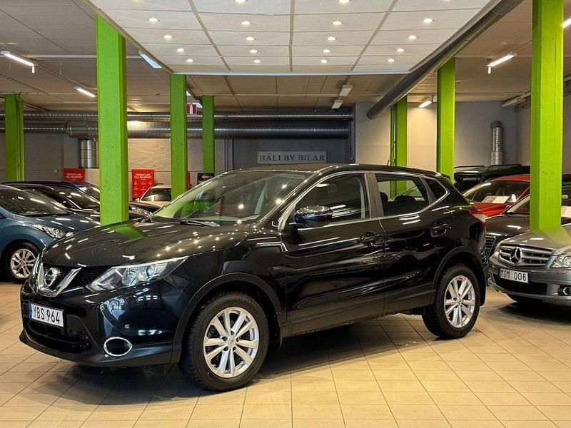 Svart Begagnad 2016 Nissan Qashqai SUV | 124 900 kr (Marknadspris) - Bild 1/4