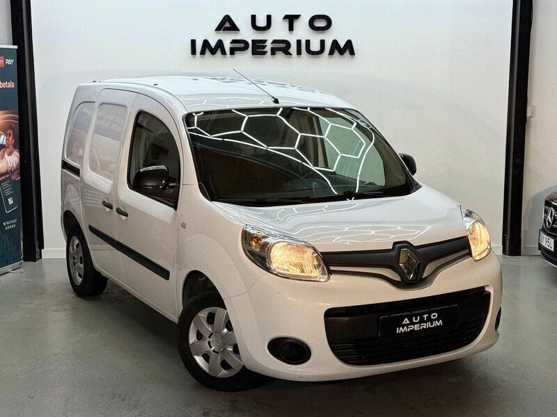 Vit Begagnad 2018 Renault Kangoo Minibuss | 89 900 kr (Bra pris) - Bild 1/4
