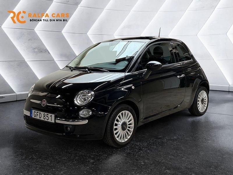 Svart Begagnad 2014 Fiat 500 Lounge Halvkombi | 69 000 kr (Marknadspris) - Bild 1/3