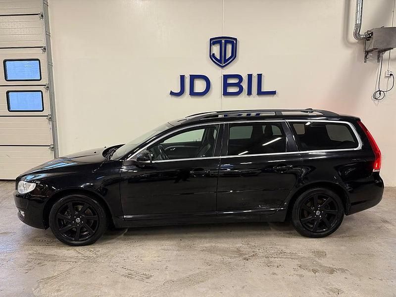 Begagnad Volvo V70 Momentum 181 HK (133 kW) 2014 Svart Kombi