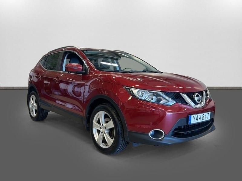 Begagnad Nissan Qashqai 360º 110 HK (80 kW) 2015 Röd SUV
