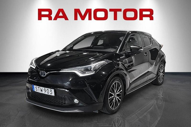 Svart Begagnad 2018 Toyota C-HR Executive SUV | 189 900 kr (Marknadspris) - Bild 1/4