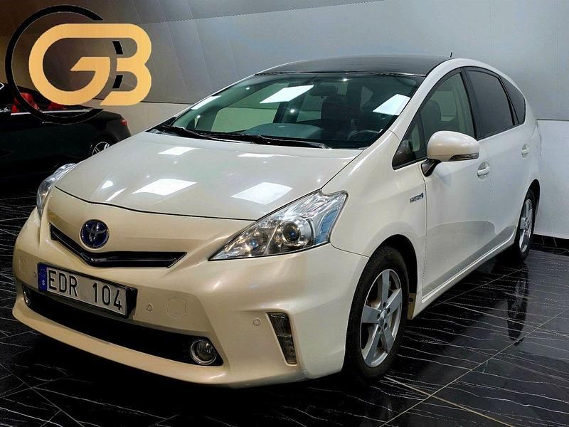 Vit Begagnad 2013 Toyota Prius+ Minibuss | 129 900 kr (Marknadspris) - Bild 1/4