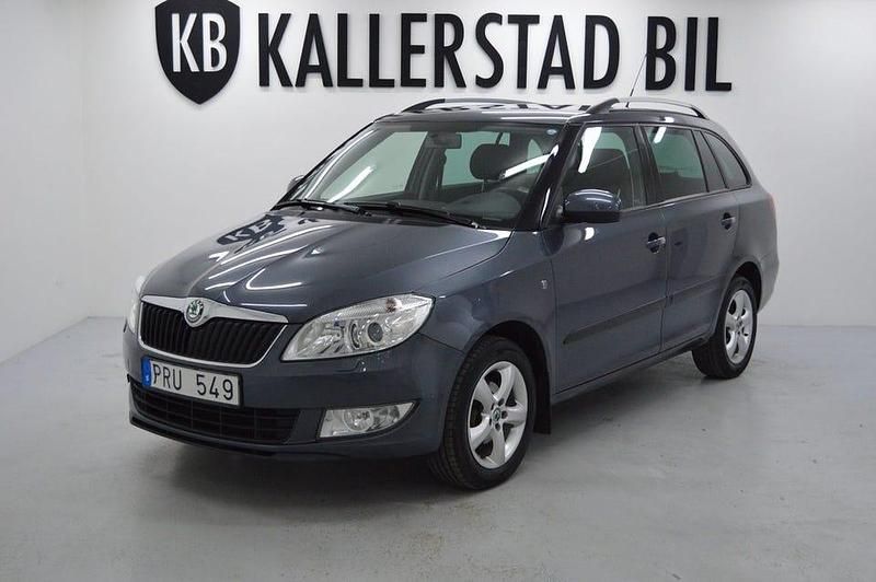 Begagnad Skoda Fabia Elegance 86 HK (63 kW) 2011 Mörkgrå Halvkombi