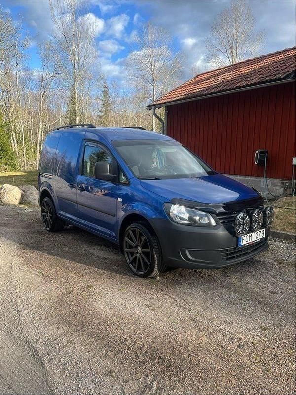 Blå Begagnad 2014 VW Caddy Minibuss | 83 000 kr (Marknadspris) - Bild 1/2