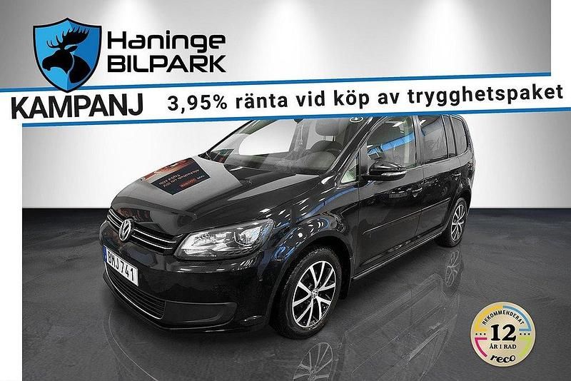 Svart Begagnad 2014 VW Touran Minibuss | 129 995 kr (Lite dyr) - Bild 1/3