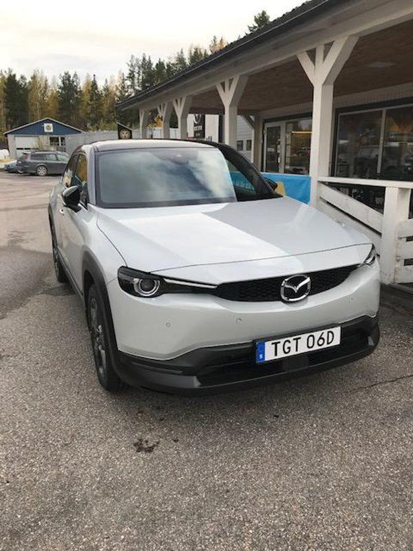 Begagnad Mazda MX30 Edition 105 kW (143 HK) 2020 Vit SUV