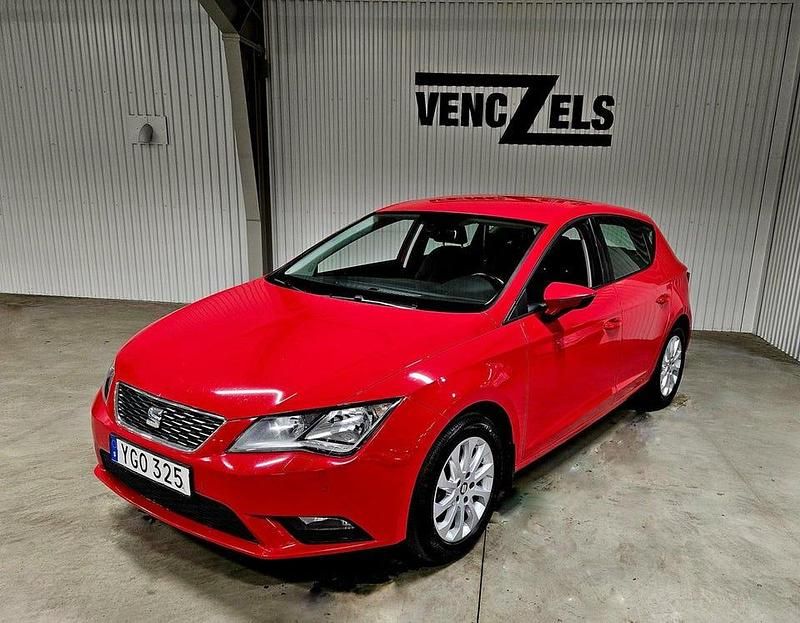Röd Begagnad 2016 Seat Leon Style Halvkombi | 129 000 kr (Marknadspris) - Bild 1/4