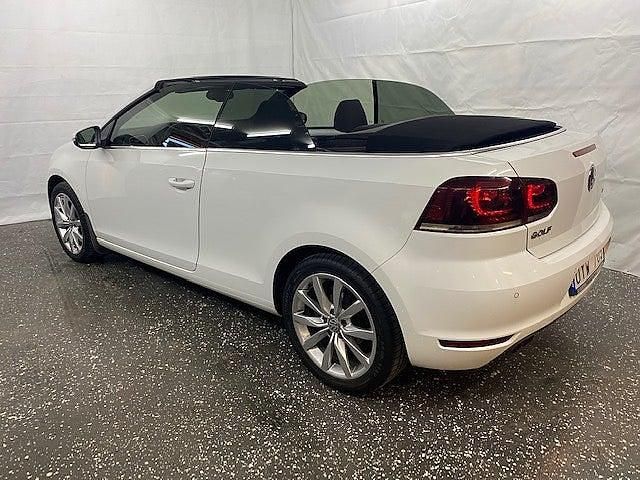 Begagnad VW Golf Cabriolet Comfortline 160 HK (117 kW) 2012 Silver Cab
