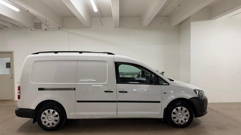 Begagnad VW Caddy Maxi 102 HK (75 kW) 2015 Minibuss