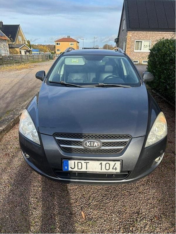 Grå Begagnad 2009 Kia Ceed Sportswagon EX Kombi | 20 000 kr - Bild 1/3