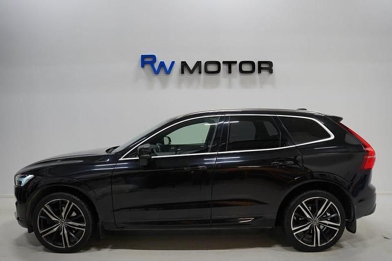 Begagnad Volvo XC60 R-Design 254 HK (186 kW) 2017 Svart SUV