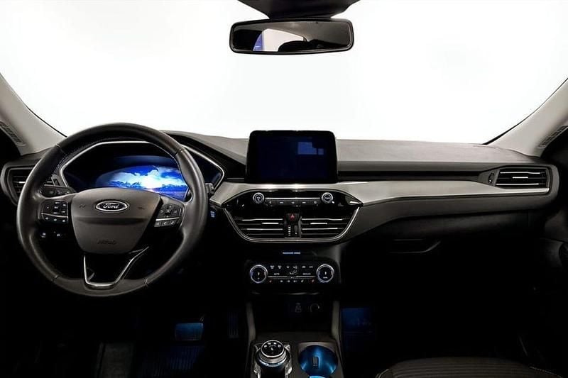 Begagnad Ford Kuga Titanium 228 HK (167 kW) 2023 Vit SUV