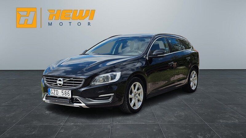 Svart Begagnad 2013 Volvo V60 Momentum Kombi | 129 900 kr (Marknadspris) - Bild 1/4