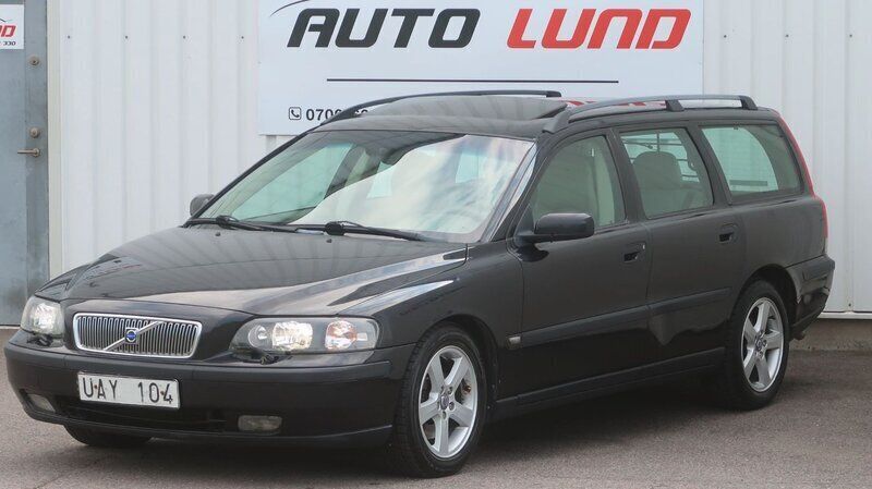 Svart Begagnad 2004 Volvo V70 Business Edition Kombi | 39 900 kr (Marknadspris) - Bild 1/4