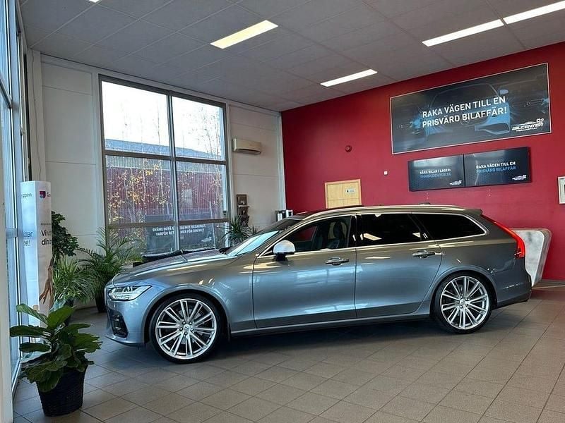 Begagnad Volvo V90 R-Design 310 HK (228 kW) 2018 Grå Kombi